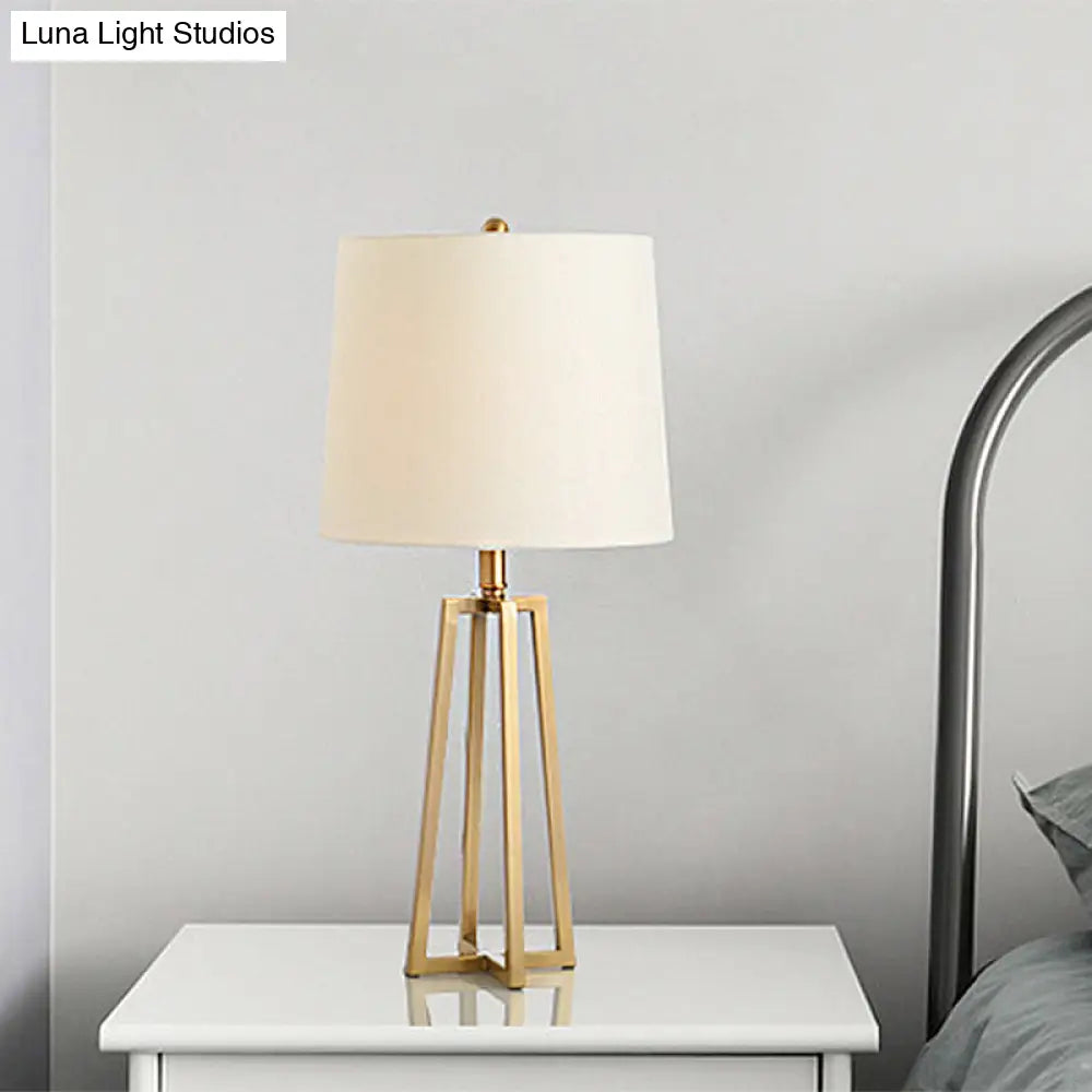 Traditional Fabric Drum Table Light With Geometric Base - Bedroom Task Lighting In White