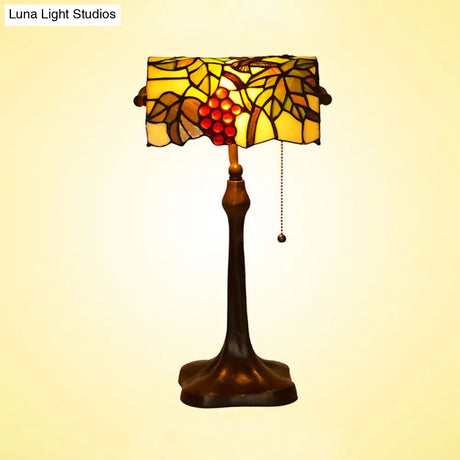 Victorian Night Lamp With Hand Cut Glass Grape And Leaf Design 1 Light Pull Chain