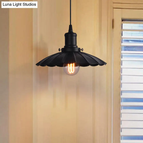 Vintage Industrial Hanging Lamp Black Scalloped Metal Indoor Ceiling Light Fixture 1-Bulb