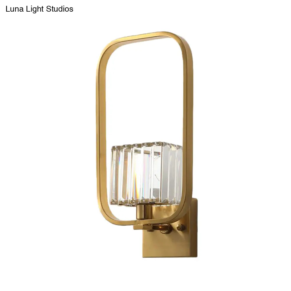 Vintage Metal Wall Sconce With Crystal Shade And Gold Finish