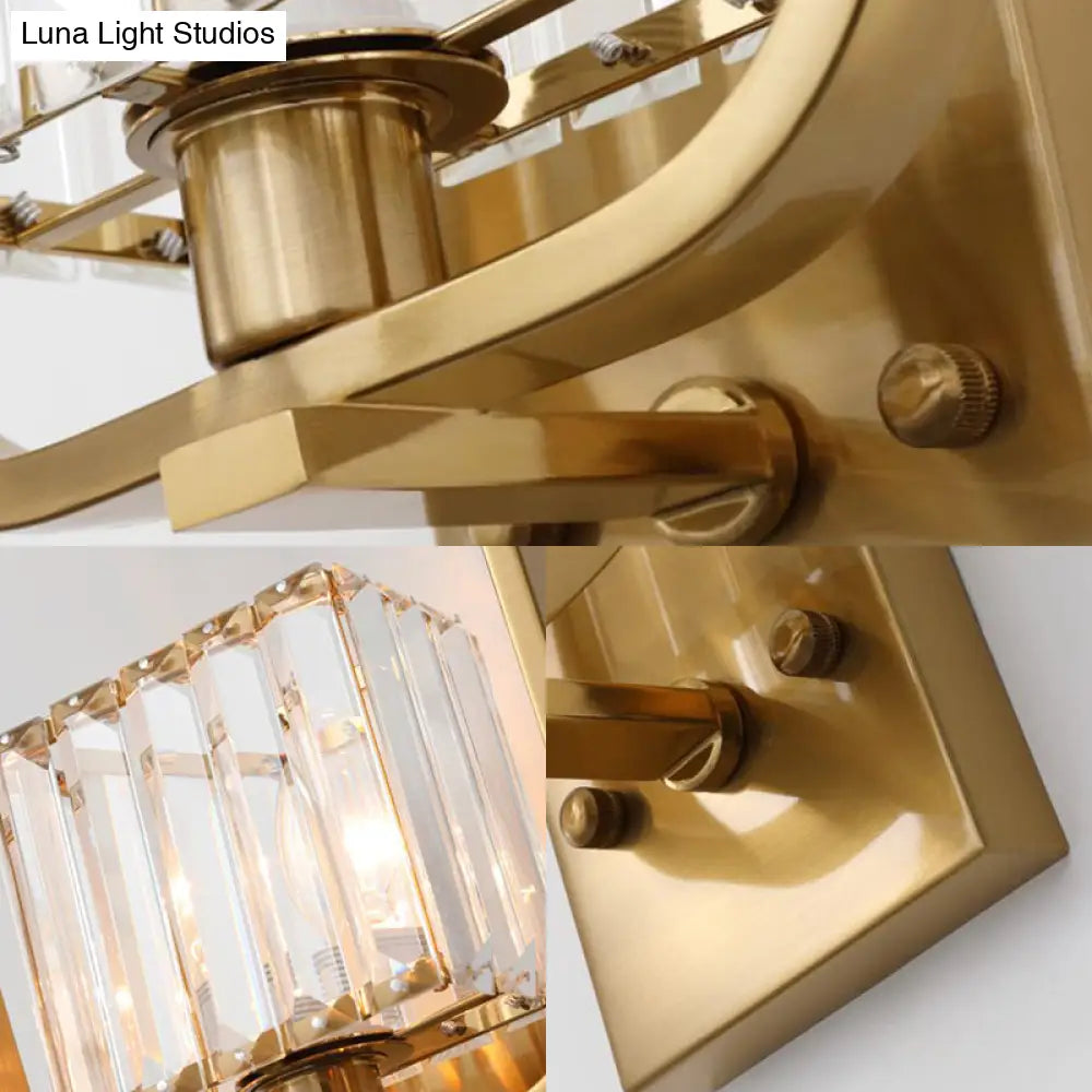 Vintage Metal Wall Sconce With Crystal Shade And Gold Finish