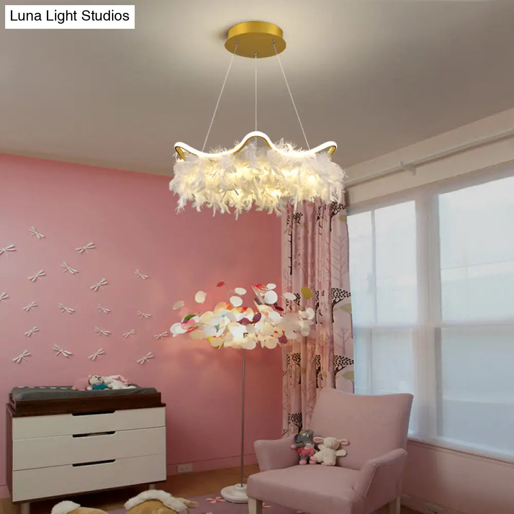 Wavy Metal Nordic White-Gold Led Chandelier With Feather Deco - Elegant Suspension Lighting