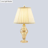 White Crystal Nightstand Lamp - Modern Task Lighting In Jar Shape